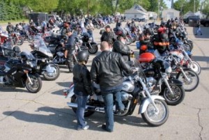 lansing-motorycle-event-uaw-pride-ride