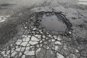 potholes-on-michigan-roads